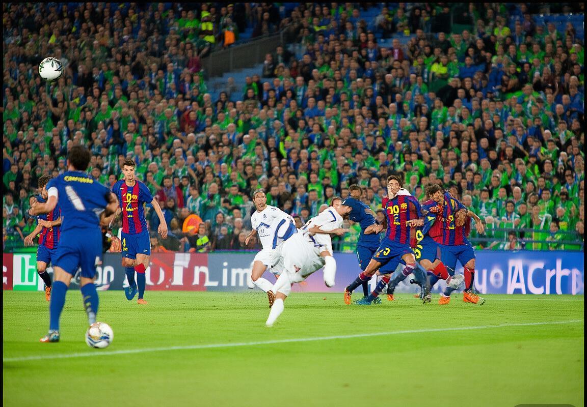 巴塞罗那VS伊维萨：激情对决经典回顾及战术解析(图2)